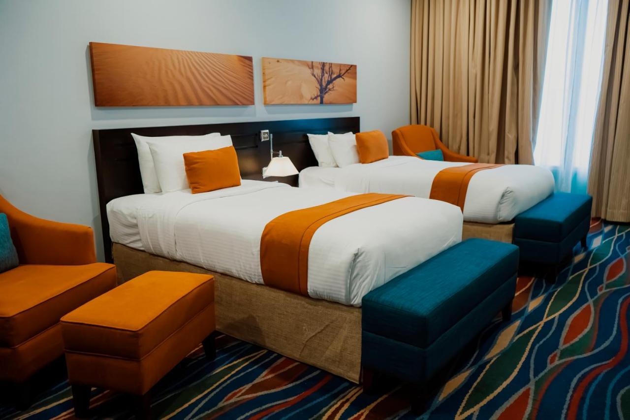 City Seasons Hotel & Suites Muskat Bagian luar foto
