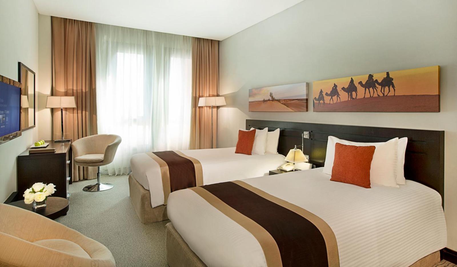 City Seasons Hotel & Suites Muskat Bagian luar foto