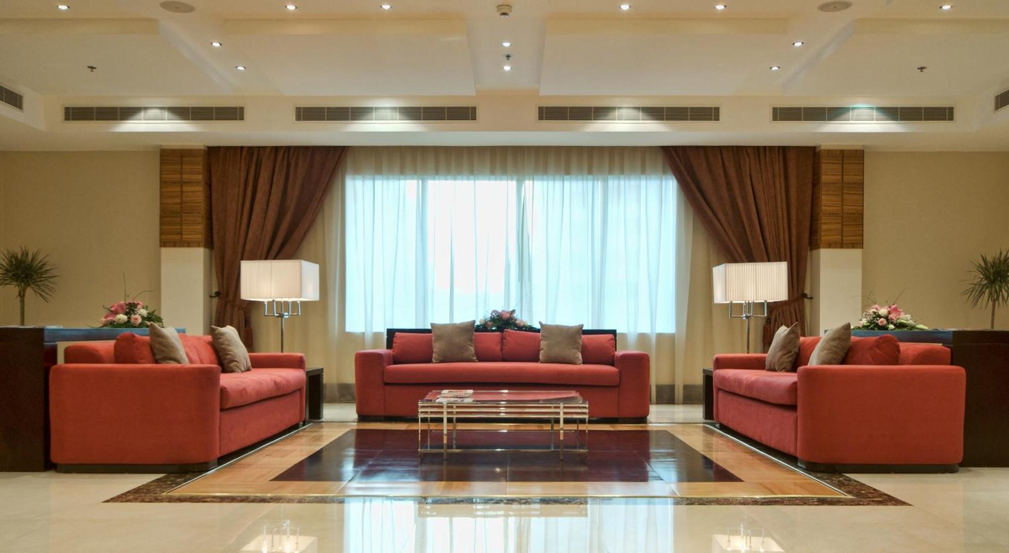 City Seasons Hotel & Suites Muskat Bagian luar foto