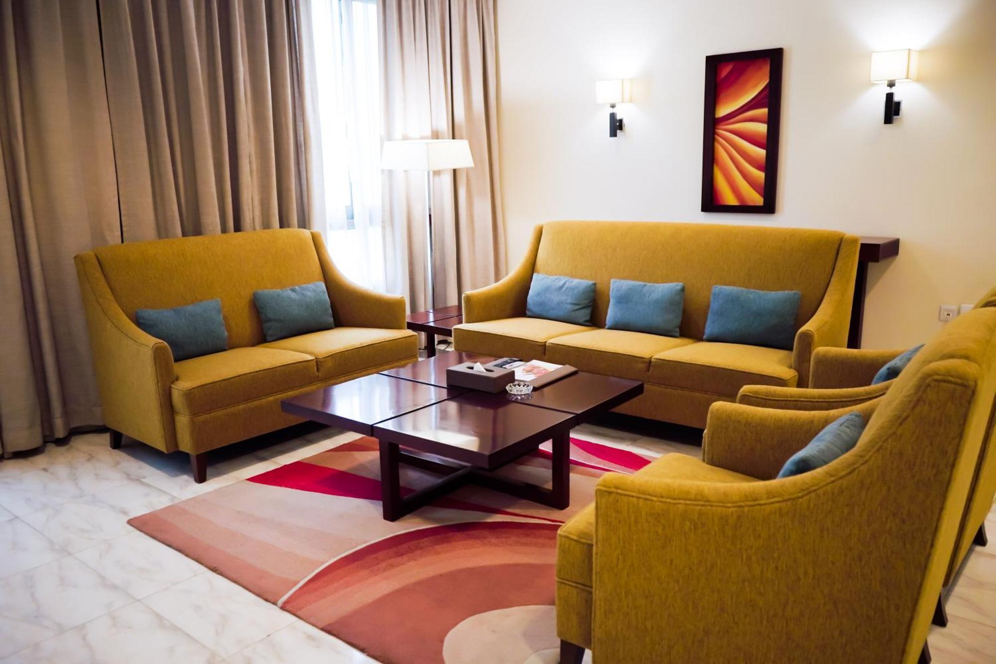 City Seasons Hotel & Suites Muskat Ruang foto