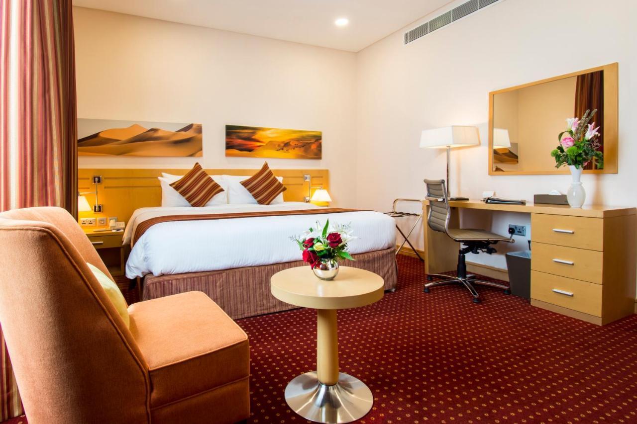 City Seasons Hotel & Suites Muskat Bagian luar foto