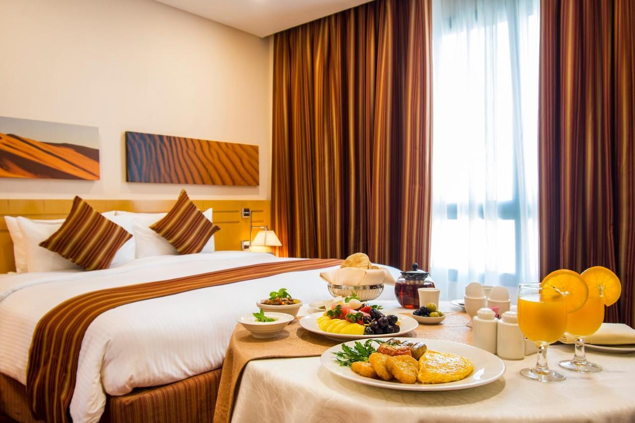 City Seasons Hotel & Suites Muskat Bagian luar foto